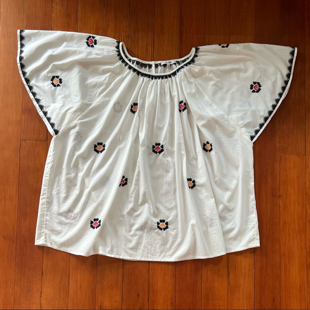 NWT- Madewell- Plus Embroidered Flutter-Sleeve Top Size 2X - Picture 2 of 7